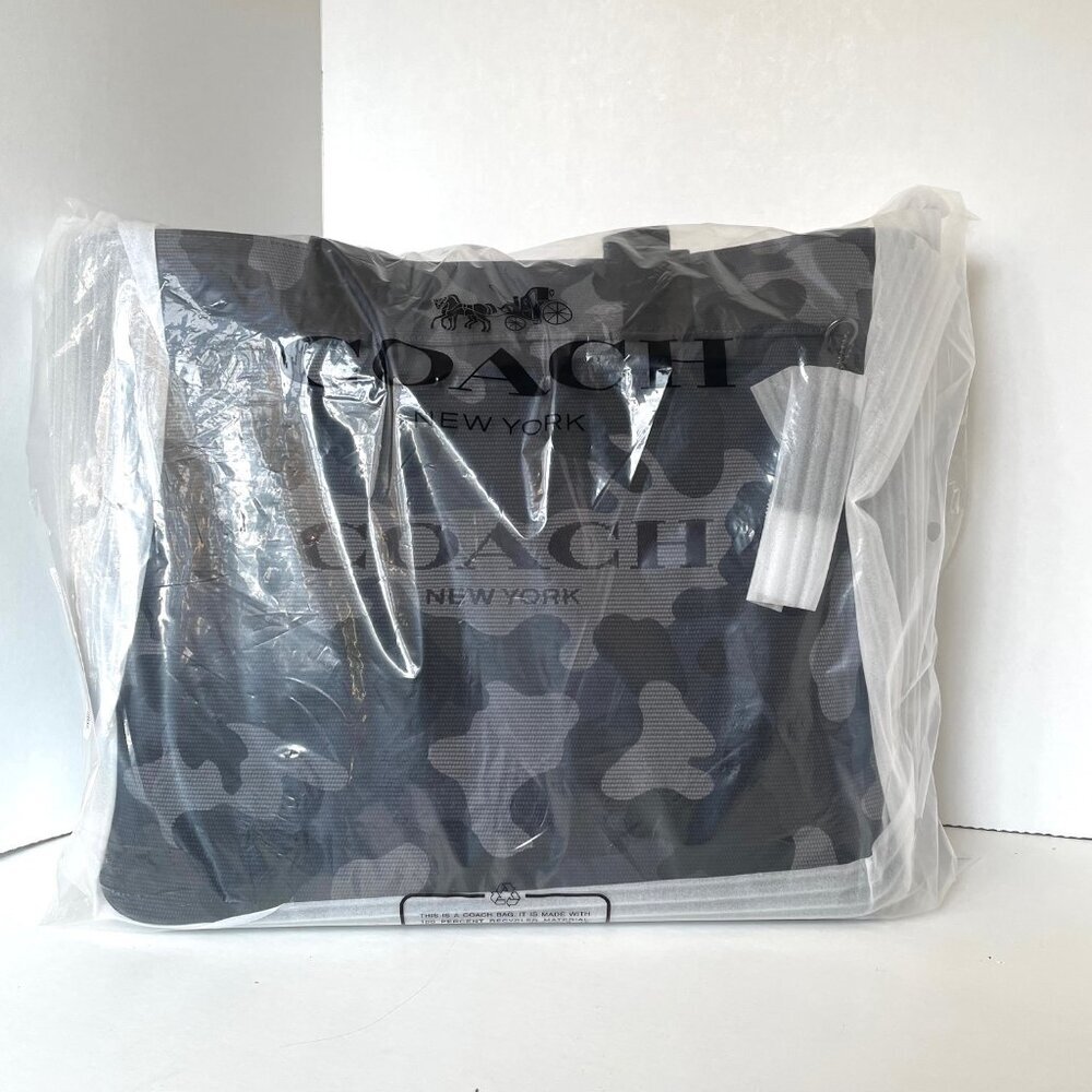 Coach Tote 38 Gray Camo Canvas Leather Carryall CY805 - Picture 3 of 9